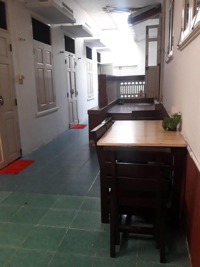 Coc Guest House & Hostel Chiang Mai Bagian luar foto