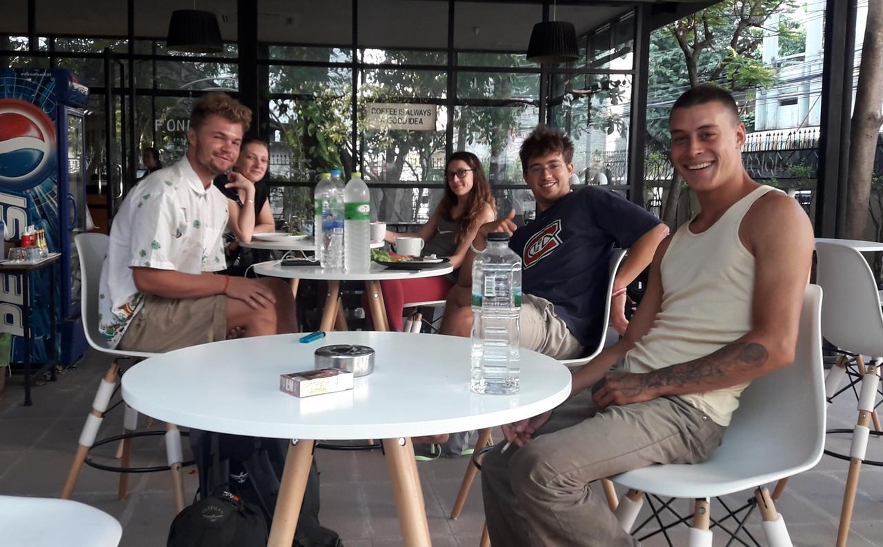 Coc Guest House & Hostel Chiang Mai Bagian luar foto