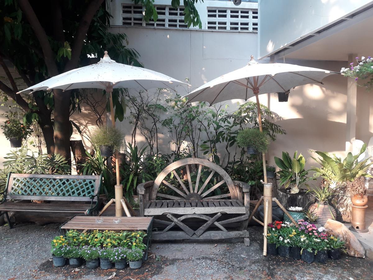 Coc Guest House & Hostel Chiang Mai Bagian luar foto