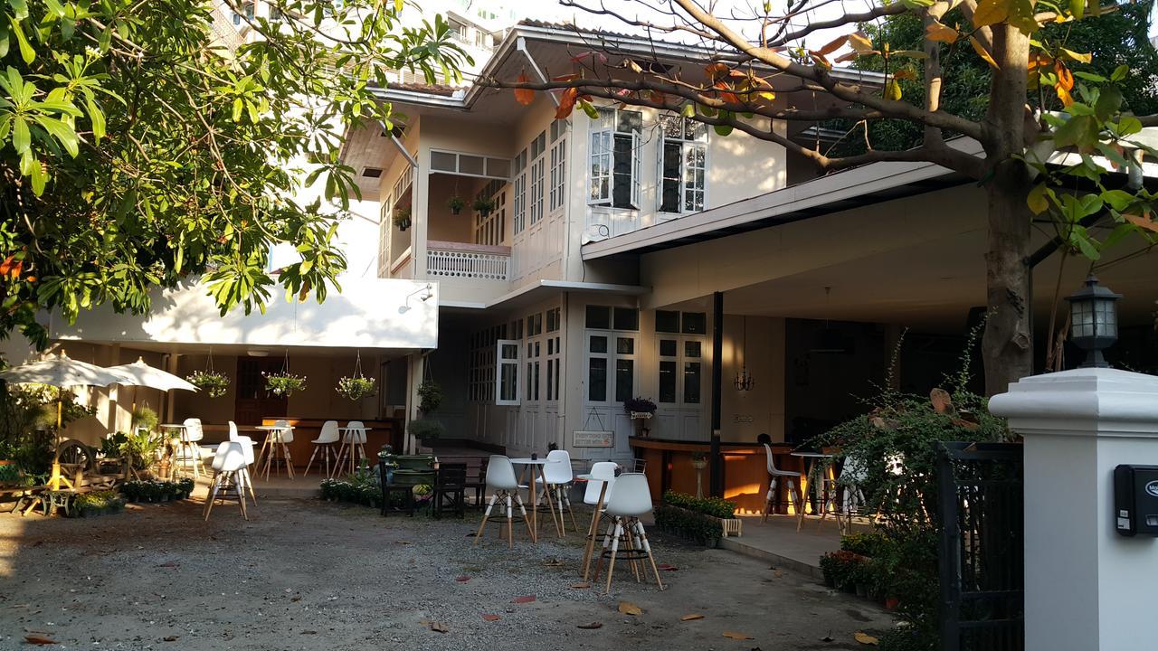 Coc Guest House & Hostel Chiang Mai Bagian luar foto