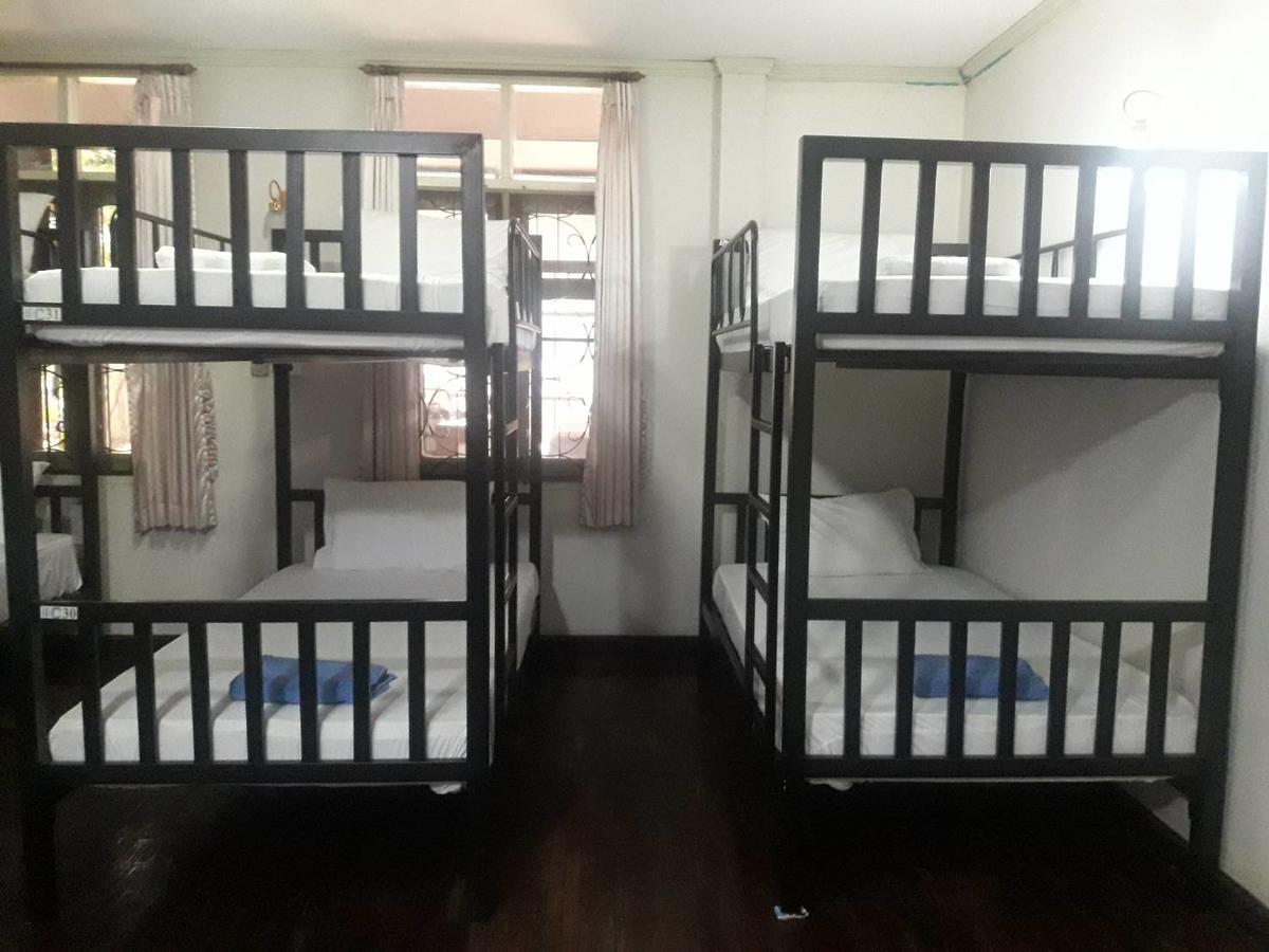 Coc Guest House & Hostel Chiang Mai Bagian luar foto