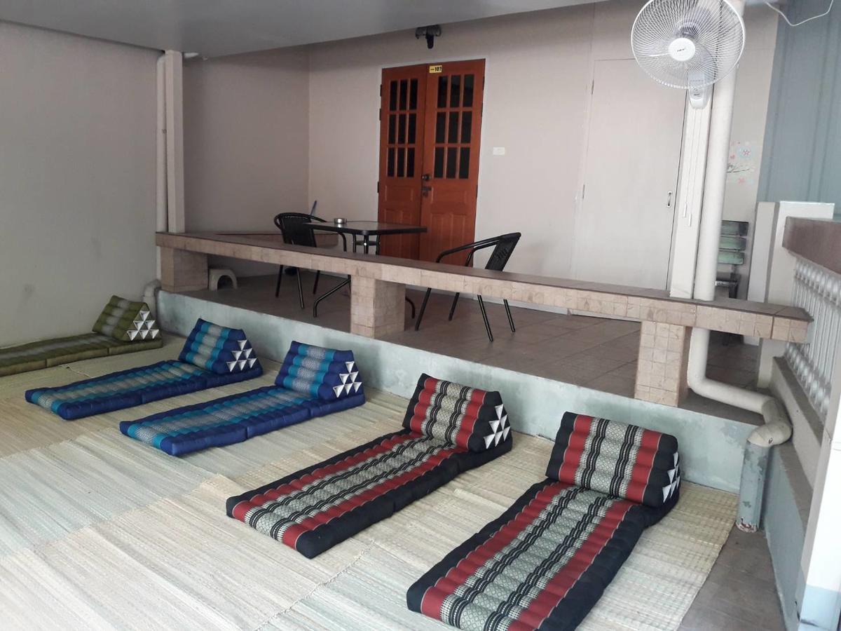 Coc Guest House & Hostel Chiang Mai Bagian luar foto