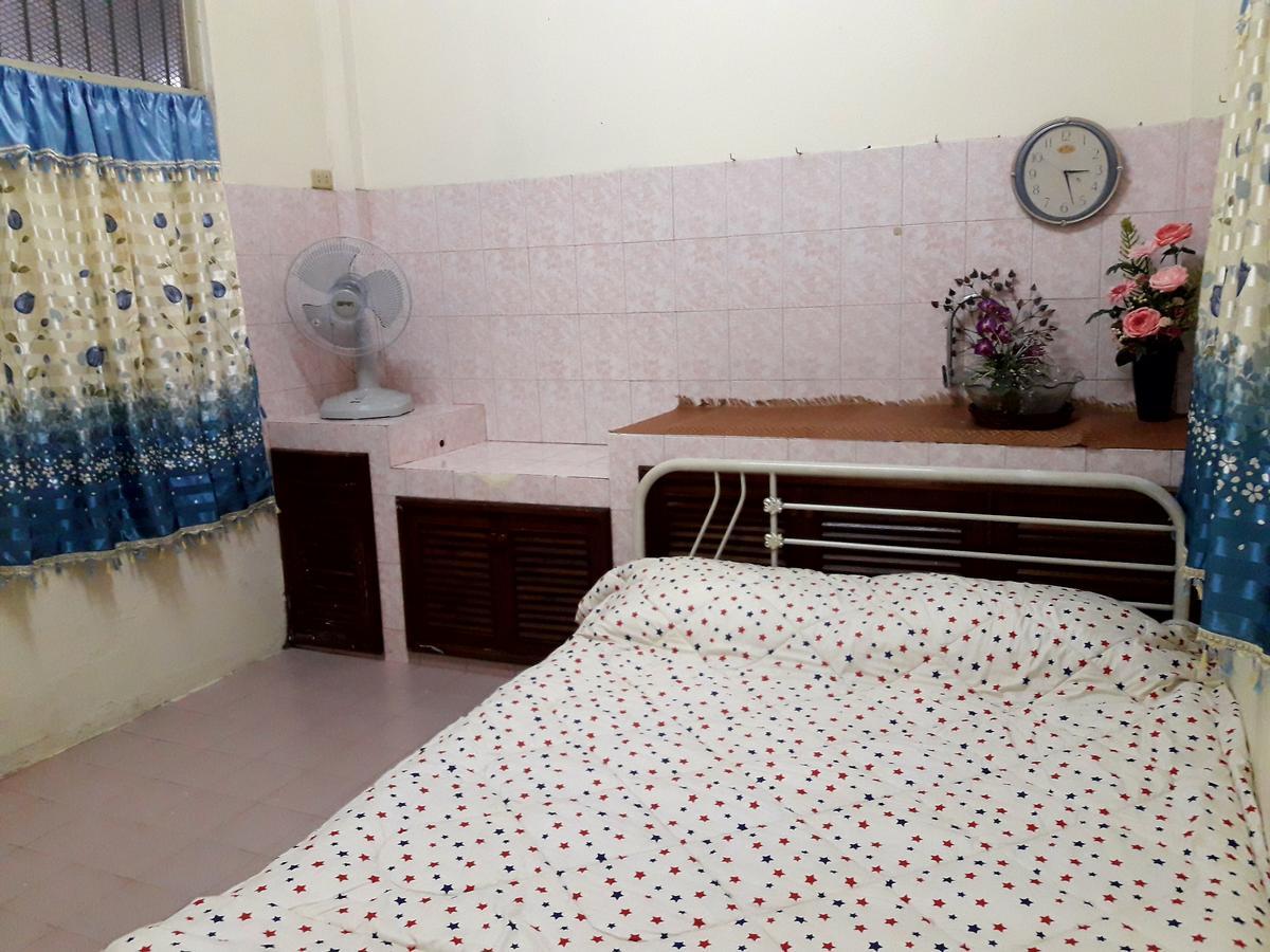 Coc Guest House & Hostel Chiang Mai Bagian luar foto